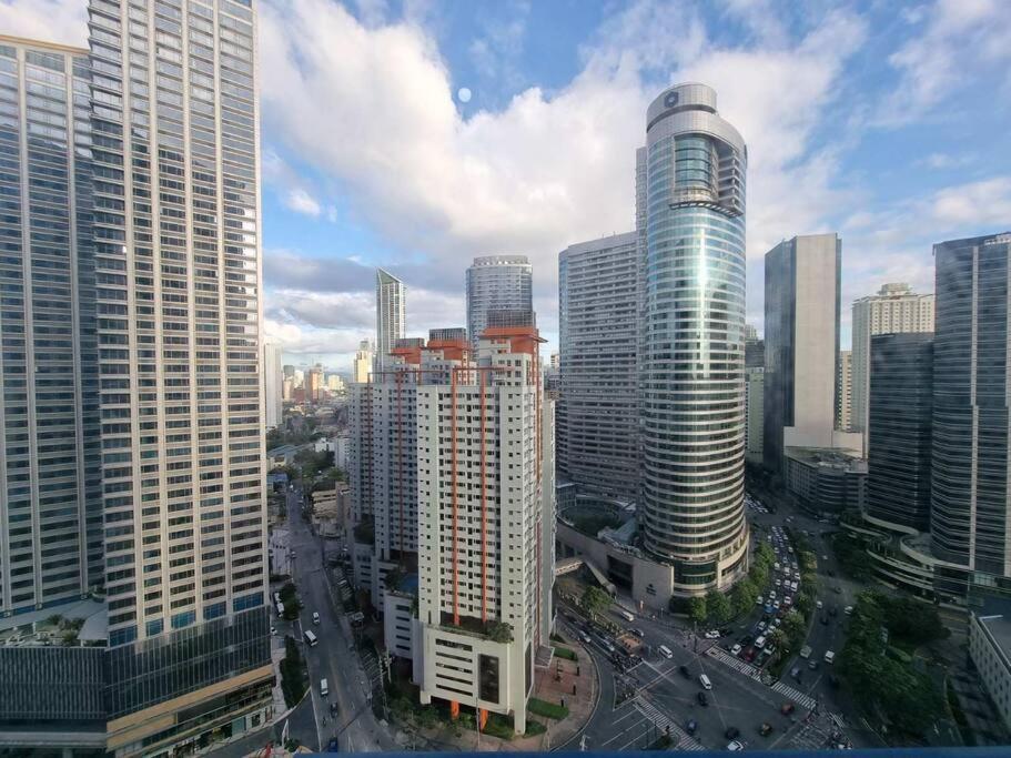 Great View 1 BR Condo in Makati near Trident Tower Manila Esterno foto
